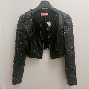(sold) Azalea Wang cropped motorcycle python jacket NWT size M